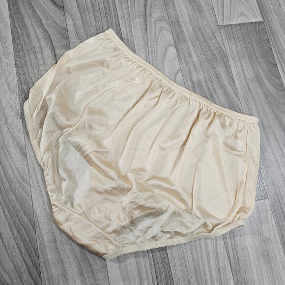 Nylon Brief Panty Classic Granny Panties by Teri Lingerie, Cream Beige - Picture 2 of 3